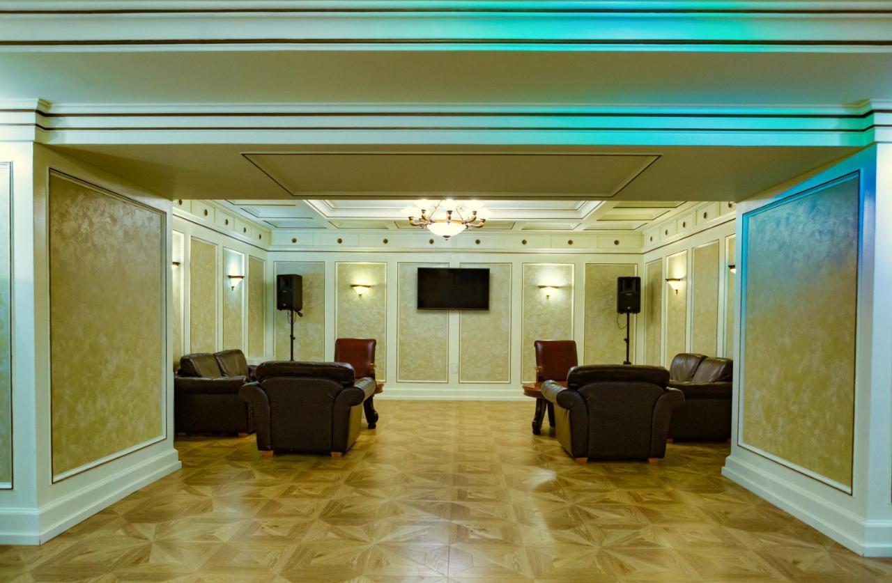 Park Hotel Kokshetau Shchūchīnsk Eksteriør billede